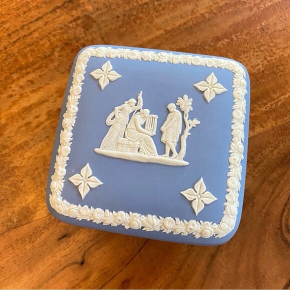 Wedgwood England Jasperware Square Trinket Dish - Picture 1 of 15